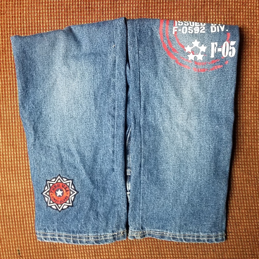 Jeans - Picture 2 of 3